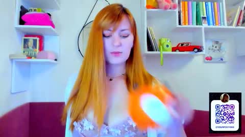 liya_gorgeous online show from November 19, 2025, 6:02 am