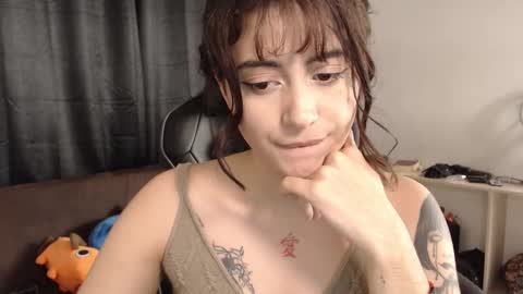 Elizabeth online show from December 5, 2025, 2:09 am