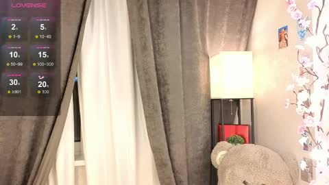 Lily online show from May 27, 2026, 1:57 am