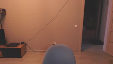 Snapshot of liza_wet chatting on October 5, 2025, 3:05 am Liza Wet online show from October 5, 2025, 3:05 am