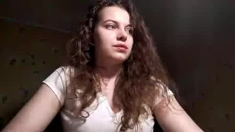 Molly online show from April 14, 2026, 5:19 pm