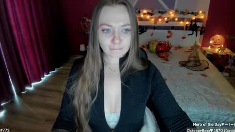 Girl next door online show from October 22, 2025, 11:21 am