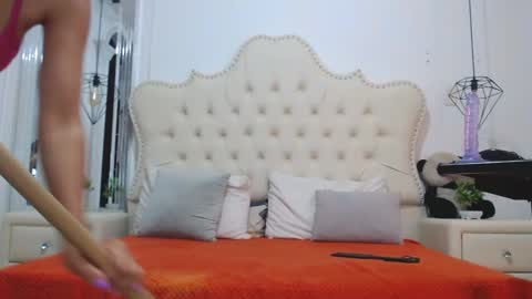 lizANDjuan online show from January 8, 2025, 7:03 pm