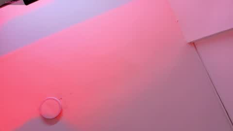  LIZBETH ROSS  online show from October 21, 2025, 12:17 pm