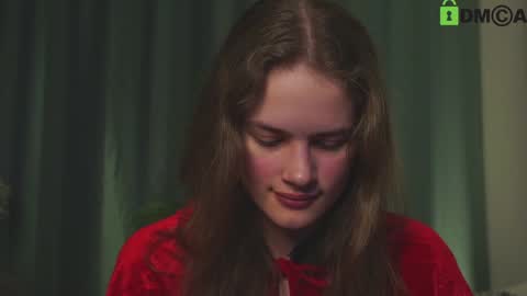 Snapshot of lizbethcoll chatting on December 24, 2024, 4:51 pm Sunnheart online show from December 24, 2024, 4:51 pm