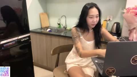 Lizz online show from October 10, 2025, 12:04 pm