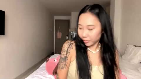 Lizz online show from October 20, 2025, 6:03 am