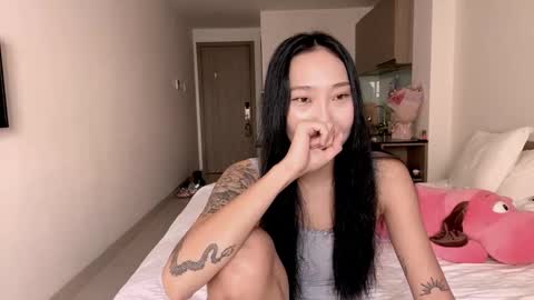 Lizz online show from October 27, 2025, 6:28 am