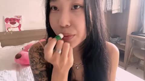 Lizz online show from November 7, 2025, 7:19 am