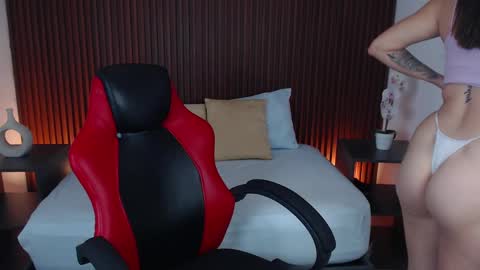 LIZETH online show from January 8, 2025, 12:37 pm