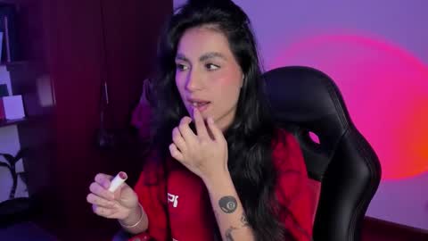 lizynick online show from April 1, 2026, 4:24 am