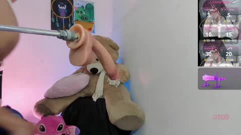 Lizz  online show from April 24, 2026, 11:56 am