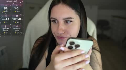 Lizi-Fox online show from October 19, 2025, 5:02 pm