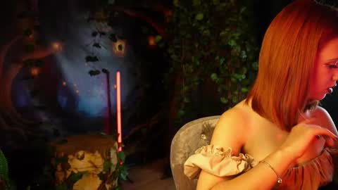 Snapshot of lizzie_gallen chatting on November 8, 2025, 6:18 pm Elizabeth online show from November 8, 2025, 6:18 pm