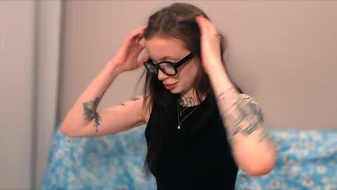 liza liza liza online show from May 6, 2026, 8:03 pm