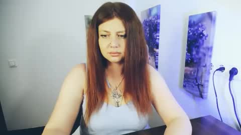 Lizzy3 online show from May 28, 2026, 12:24 pm