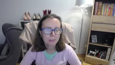 Snapshot of lizzy_sparkle chatting on September 18, 2025, 4:25 am Lizzy online show from September 18, 2025, 4:25 am