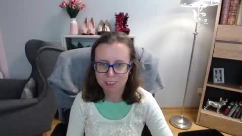 Lizzy online show from October 1, 2025, 4:51 am