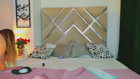 Liz  online show from January 9, 2026, 2:58 am