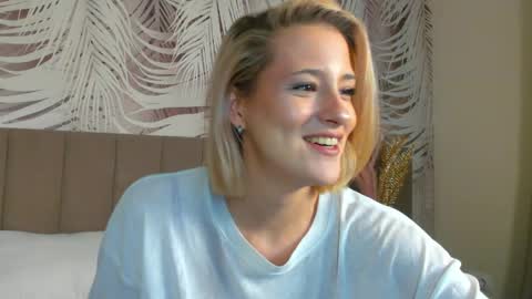 Snapshot of lizzysin chatting on April 17, 2026, 1:52 am lizzysin online show from April 17, 2026, 1:52 am