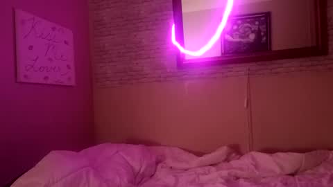 Snapshot of ljandcherry chatting on October 12, 2025, 4:33 am LjCherry online show from October 12, 2025, 4:33 am