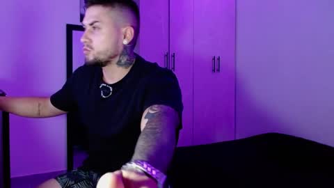 lliamm 2 online show from May 10, 2026, 4:06 am