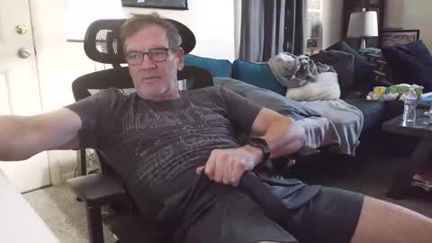 LongDick Daddy online show from November 6, 2025, 9:59 pm