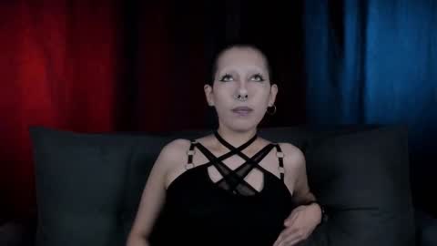 Snapshot of lnxmst chatting on October 18, 2025, 11:49 pm Lynx Mist online show from October 18, 2025, 11:49 pm