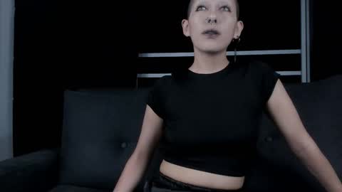 Snapshot of lnxmst chatting on November 13, 2025, 11:36 pm Lynx Mist online show from November 13, 2025, 11:36 pm