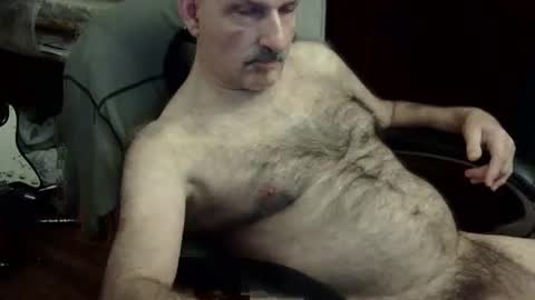 loades182025 online show from November 20, 2025, 3:28 am