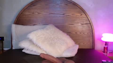  LOANA  online show from July 10, 2026, 4:42 pm