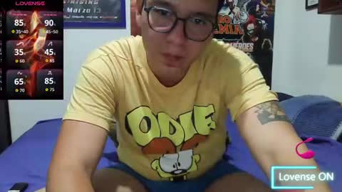 Snapshot of lobomx19 chatting on June 15, 2026, 2:25 am Lobo online show from June 15, 2026, 2:25 am
