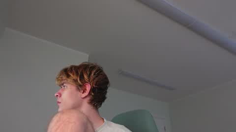 LOGAN FRASER online show from November 16, 2025, 1:06 pm