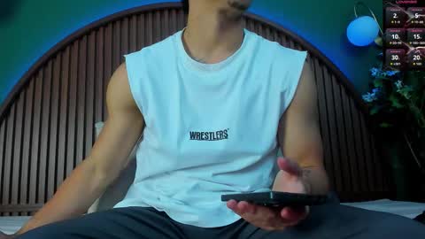 logan_griffin online show from November 18, 2025, 4:39 am