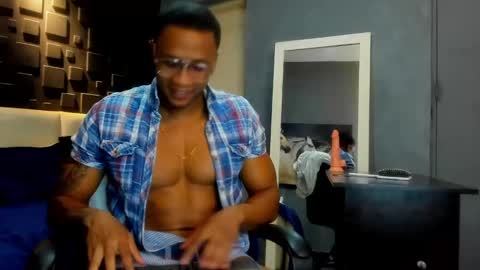 Snapshot of logan_varela chatting on December 25, 2024, 12:47 pm logan_varela online show from December 25, 2024, 12:47 pm