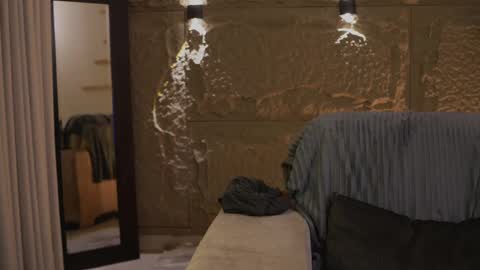 logan_varela online show from October 9, 2025, 9:18 am