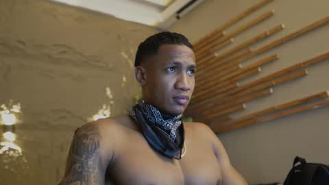 logan_varela online show from February 2, 2026, 12:37 pm