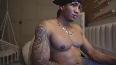 logan_varela online show from March 26, 2026, 1:49 pm