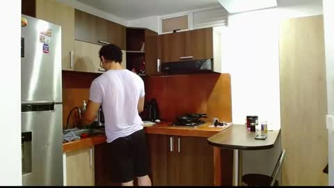 Loganandrwz online show from February 19, 2026, 7:10 pm