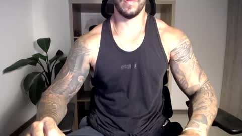 Logan Wolfp online show from May 14, 2026, 12:39 am