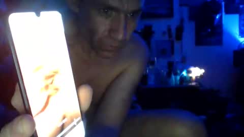 Snapshot of loganpax chatting on November 2, 2025, 6:05 am loganpax online show from November 2, 2025, 6:05 am