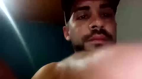 Snapshot of logans504908 chatting on January 24, 2025, 5:32 pm Logans online show from January 24, 2025, 5:32 pm