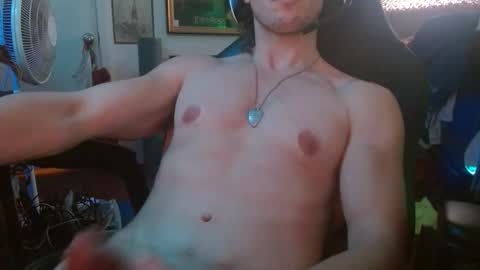 loggie62 online show from November 19, 2025, 7:47 pm