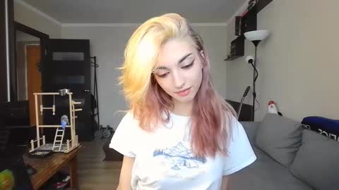 Amelia online show from October 1, 2025, 10:10 am