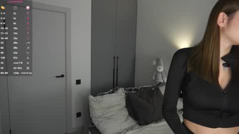 Elza online show from December 21, 2025, 7:10 pm