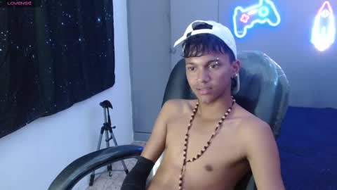 LOUIS online show from February 11, 2025, 2:46 am