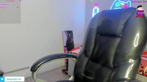 LOUIS online show from October 5, 2025, 4:55 am