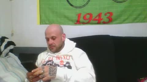 Snapshot of lokitospain chatting on March 15, 2026, 7:31 pm PollonSpanish37 online show from March 15, 2026, 7:31 pm