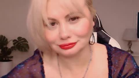 Snapshot of lola_anderson chatting on October 24, 2025, 7:27 am Lola online show from October 24, 2025, 7:27 am