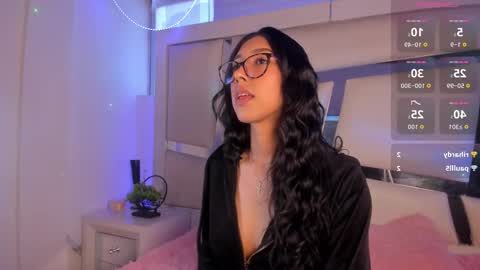 lola_js online show from November 25, 2025, 8:53 pm